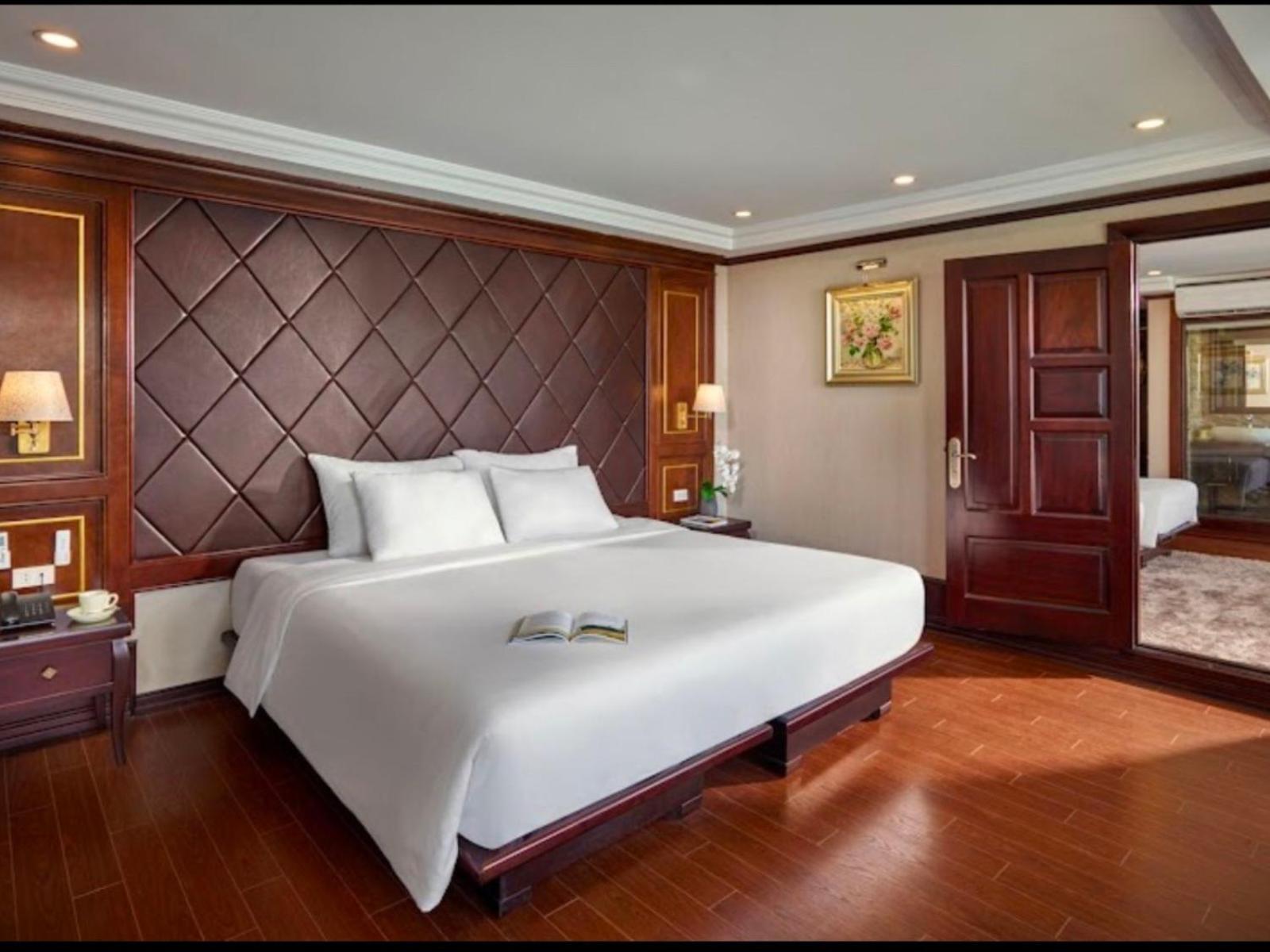 מלון הלונג Halong Luxury Cruise מראה חיצוני תמונה